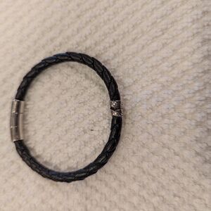Black Leather & Silver Bracelet 7.5'